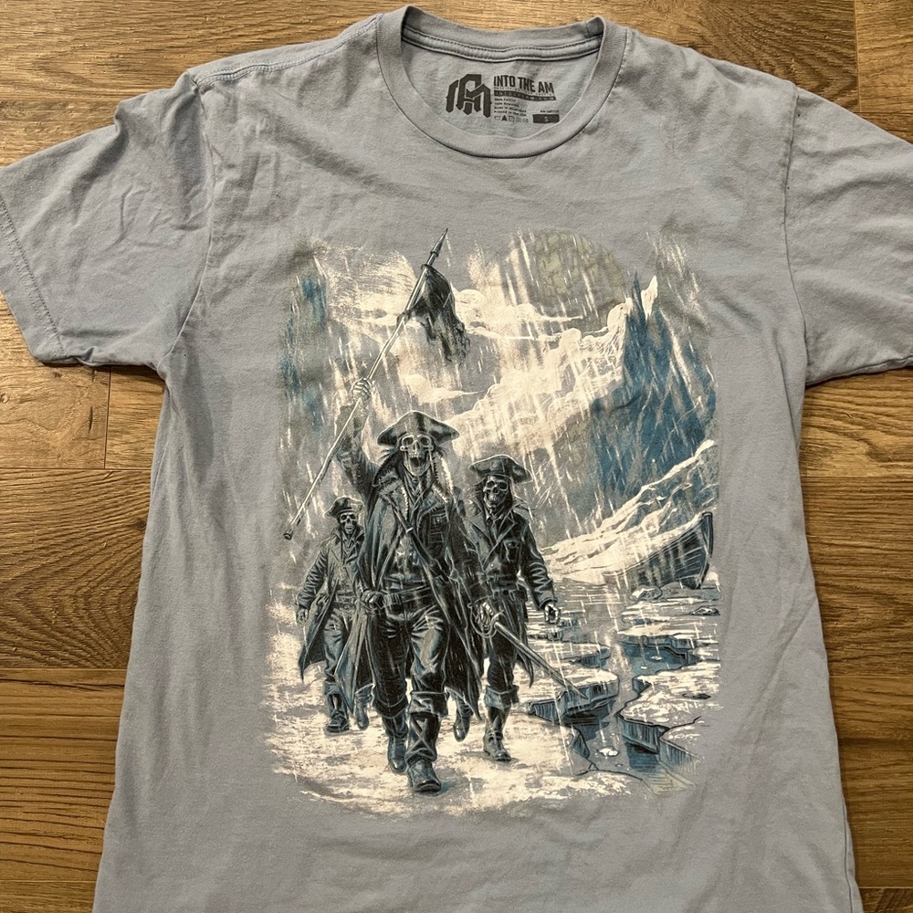 Into the AM vintage frozen plunder tee size S - faded light blue